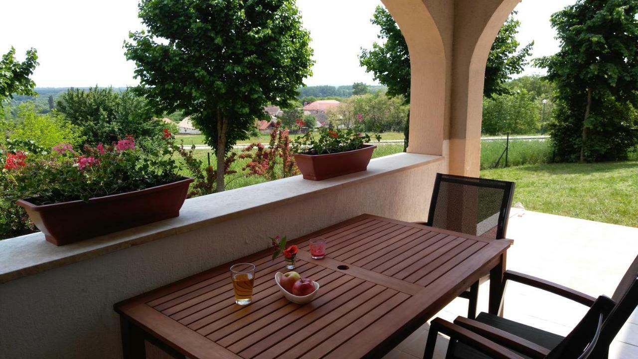 Modor Apartman Alsopahok Exterior foto